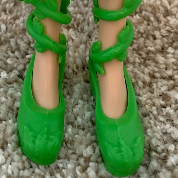 DC POISON IVY DOLL - Picture 5 of 6